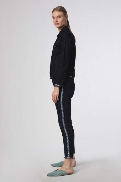 Jean chupin con cinta en lateral jean oscuro