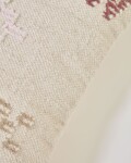 Almohadón Bibiana de lana y algodón beige con estampado marrón y terracota 45 x 45 cm
