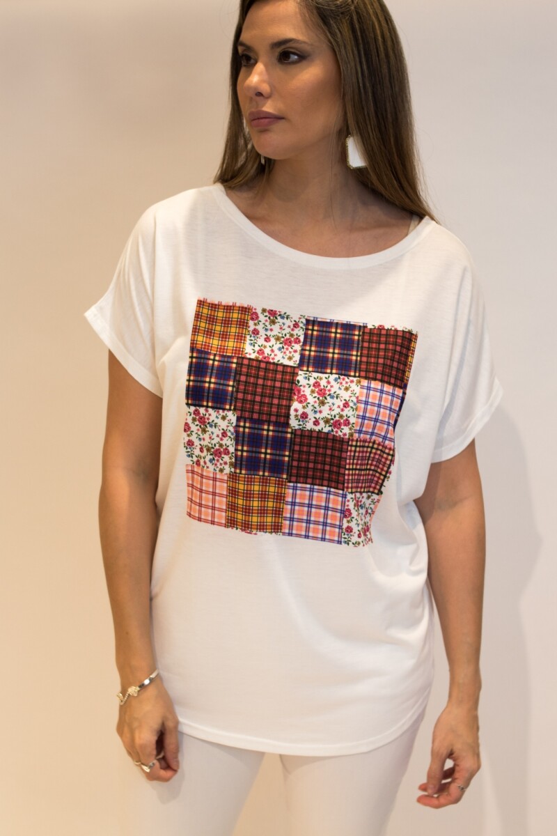Camiseta algodón cuadrados combinados 