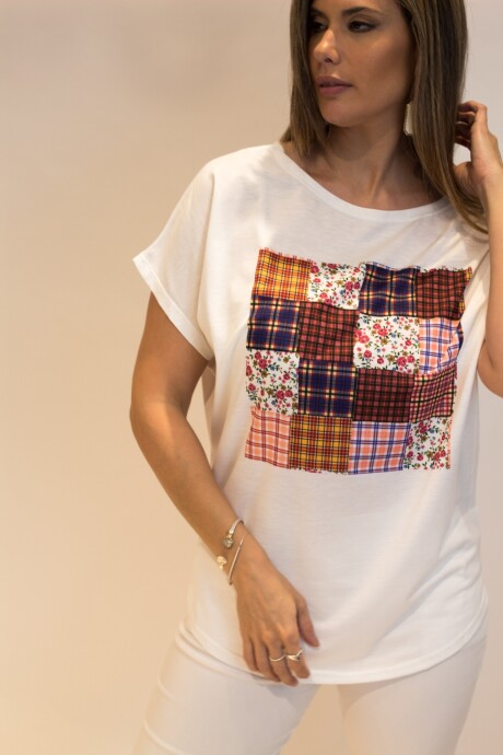Camiseta algodón cuadrados combinados Camiseta algodón cuadrados combinados