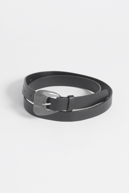 Cinturon con hebilla acrilico negro