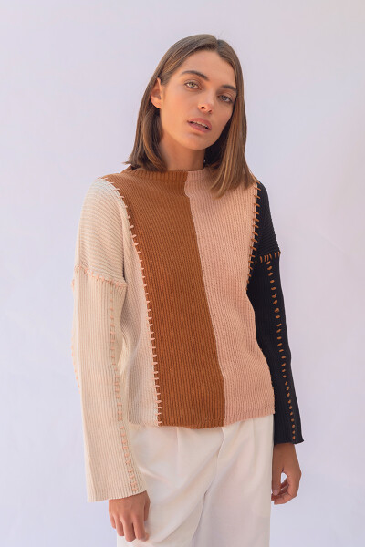 Sweater Patch Camel