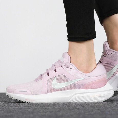 WMNS NIKE AIR ZOOM VOMERO 16 Pink